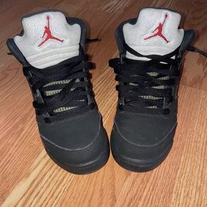 Jordan Metallic 5 / boys size 5.5Y